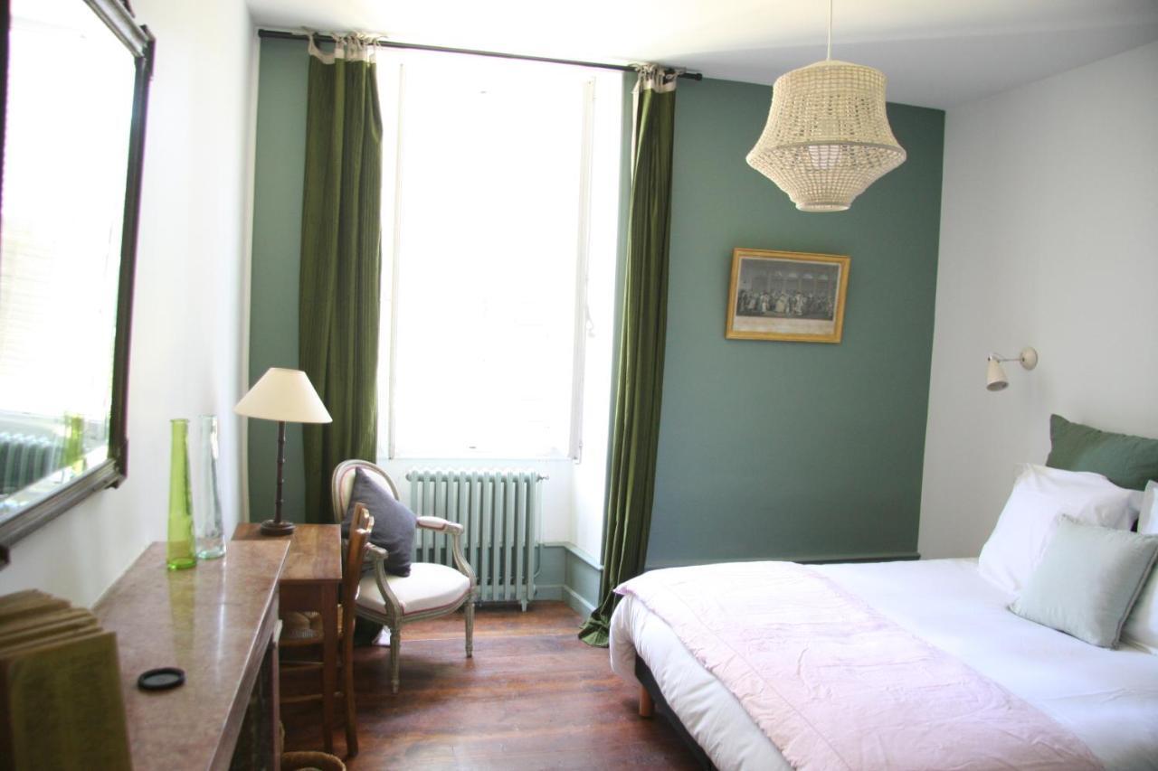Chateau La Violette Bed and breakfast *